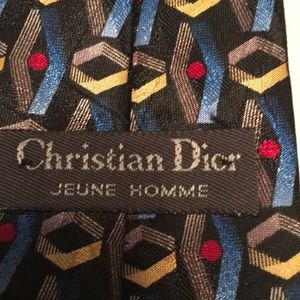 Beautiful Christian Dior Tie